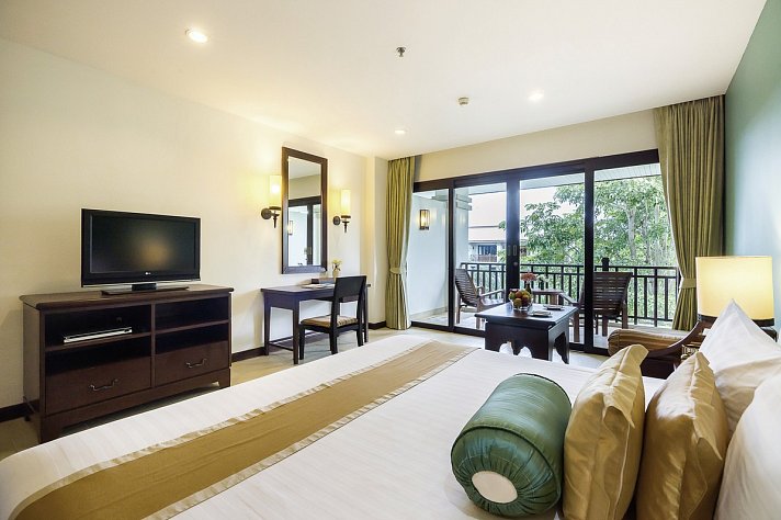 Ravindra Beach Resort & Spa