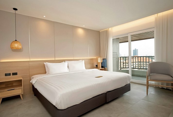 Jomtien Thani Hotel - Wohnbeispiel Deluxe City View (Zimmercodierungen UD1 & UDP)