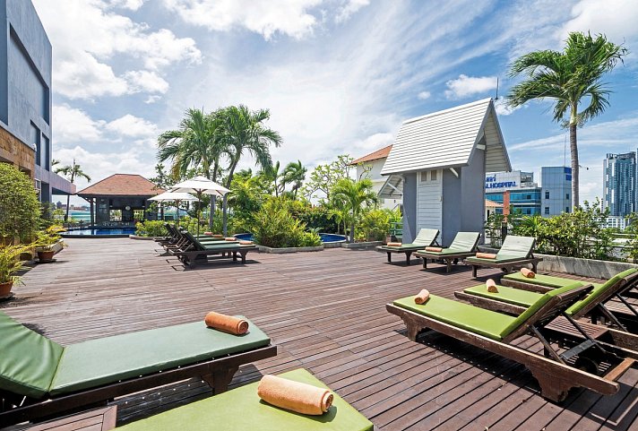 Sunshine Vista Hotel