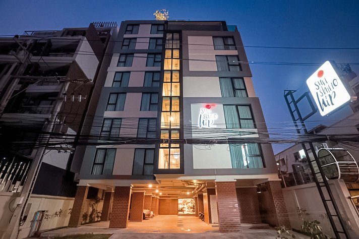 Sunshine Hip Hotel