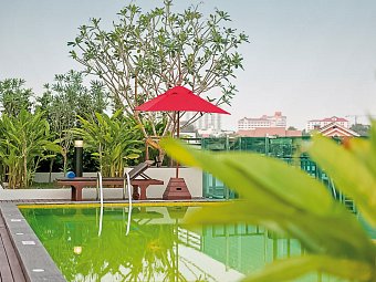 Sunshine Hip Hotel