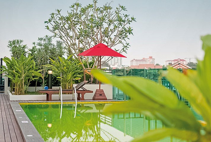 Sunshine Hip Hotel