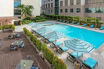 Holiday Inn Bangkok Silom