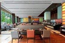 Holiday Inn Bangkok Silom