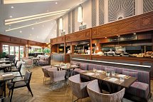 Avani Pattaya Resort - Garden Café