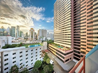 Royal Benja Hotel