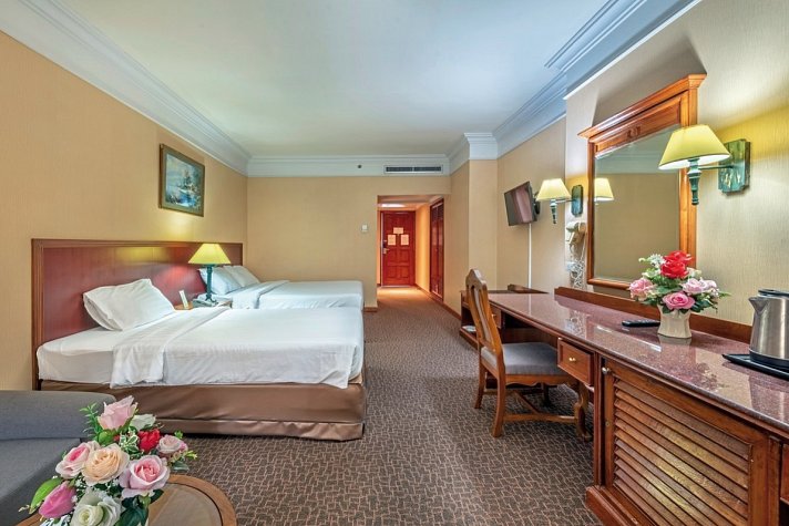 Royal Benja Hotel