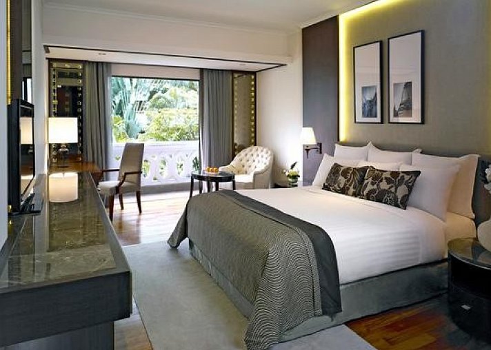 Anantara Riverside Bangkok Resort