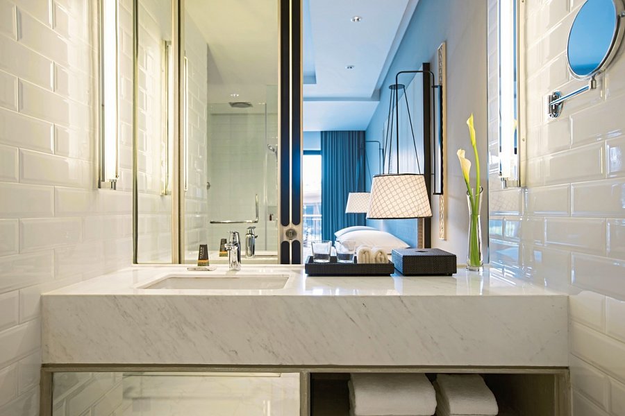 Hua Hin Marriott Resort & Spa - Badbeispiel Deluxe (Zimmercodierungen UDM, UD2 & UDQ)