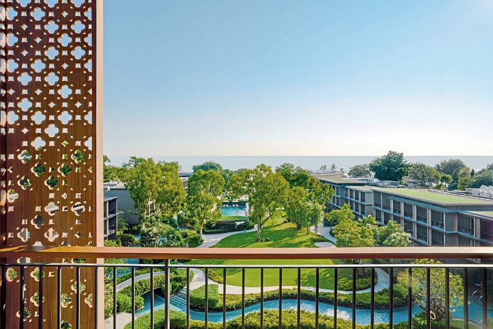 Hua Hin Marriott Resort & Spa - Balkonbeispiel Deluxe Sea View (Zimmercodierung UDM)