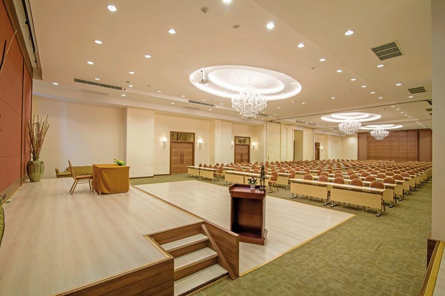 Golden Beach Cha Am Hotel