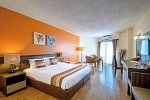 Golden Beach Cha Am Hotel