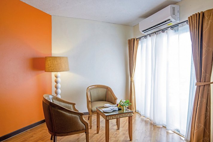 Golden Beach Cha Am Hotel