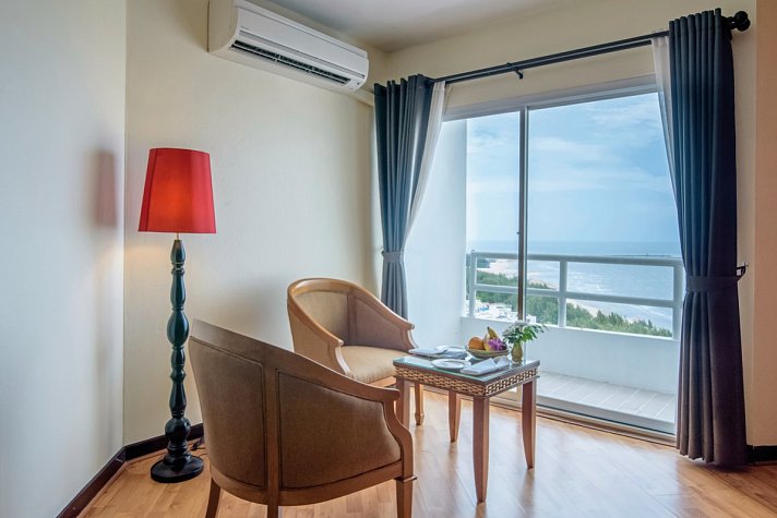Golden Beach Cha Am Hotel