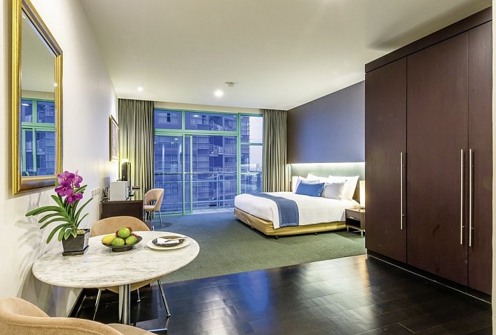 Chatrium Hotel Riverside Bangkok - Wohnbeispiel Grand Deluxe City View (Zimmercodierung UD1)