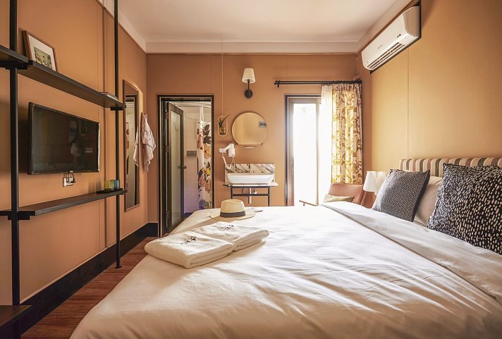 Josh Hotel - Wohnbeispiel Deluxe (Zimmercodierung UD1)