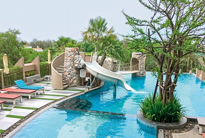 Long Beach Cha Am Resort