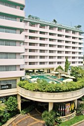 Long Beach Cha Am Resort