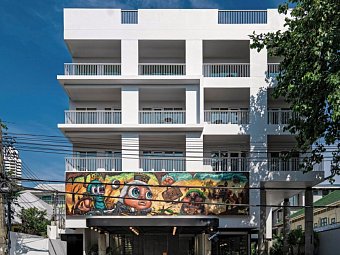The StandardX Bangkok Phra Arthit