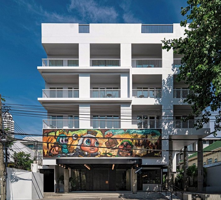 The StandardX Bangkok Phra Arthit