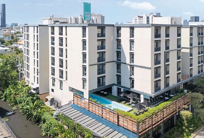 Cross Vibe Bangkok Sukhumvit