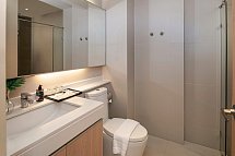 Cross Vibe Bangkok Sukhumvit - Badbeispiel Studio (Zimmercodierung SB1)
