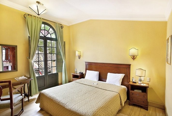 Hotel de la Opera - Zimmercodierung UG1