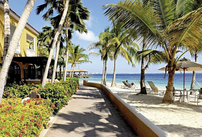 Harbour Village Beach Club