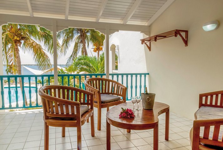 Captain Don's Habitat