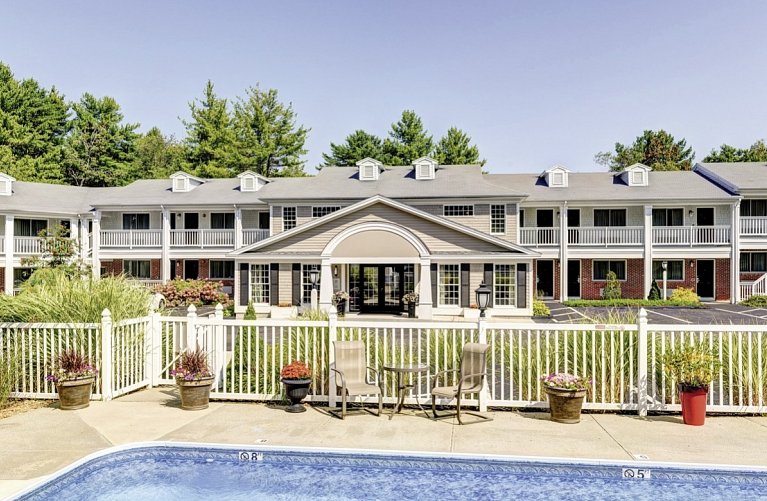 Port Inn & Suites Kennebunk, an Ascend Collection Hotel