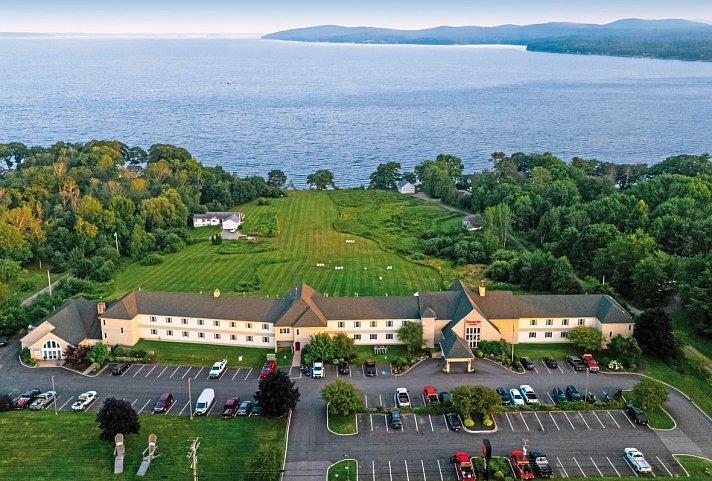 Fireside Inn & Suites Belfast