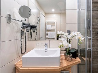 PLAZA Premium Columbus Bremen - Wohnbeispiel Doppelzimmer Standard (Zimmercodierung DG1)
