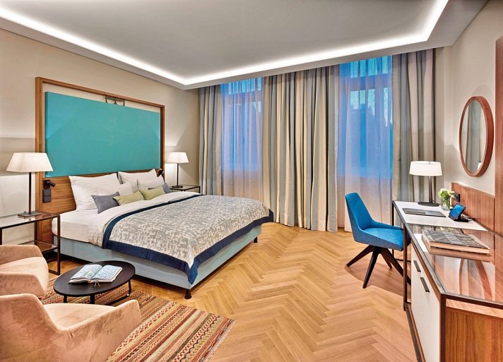 EST Grand Hotel Savoy