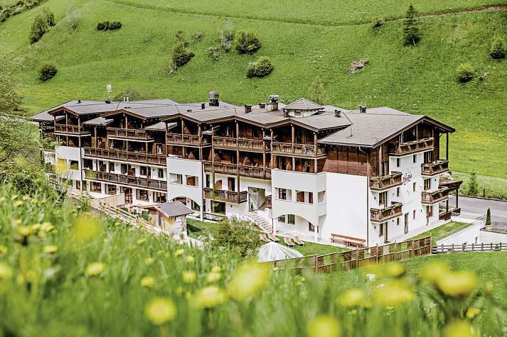 Almina Family & Spa