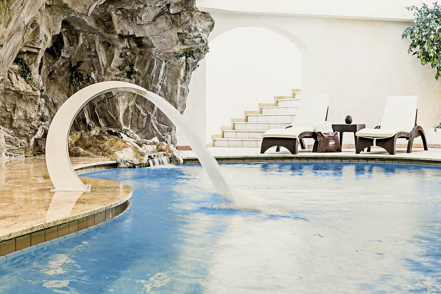 Almina Family & Spa