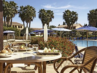 Lantana Resort