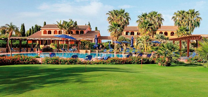 Lantana Resort
