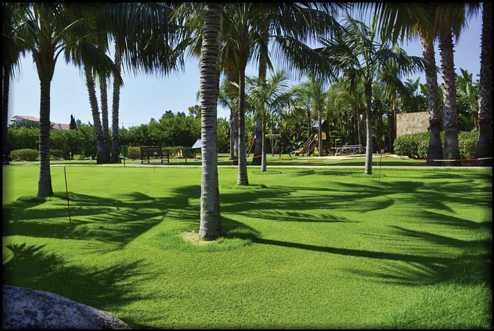Lantana Resort