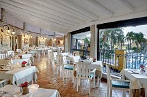 Cruccuris Resort