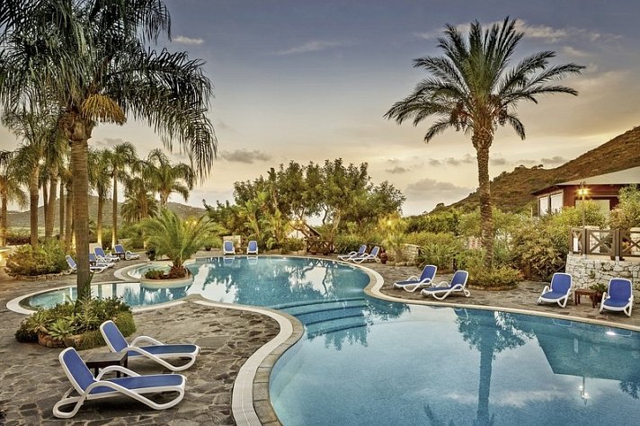 Cruccuris Resort