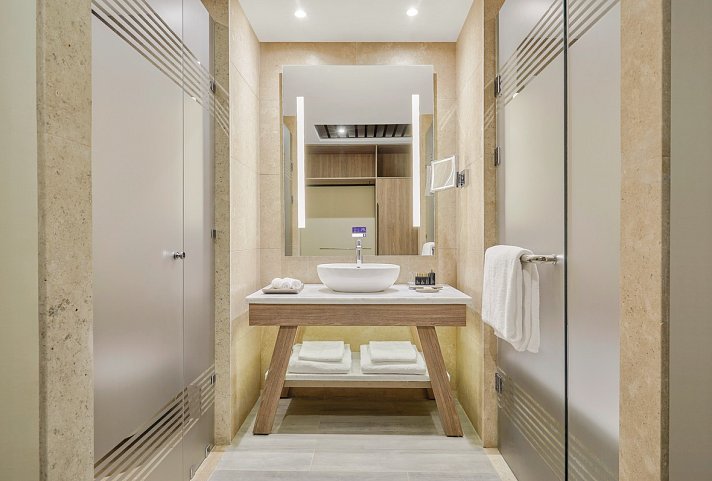 Hyatt Regency Cairo West - Beispiel Bad Doppelzimmer Standard (Zimmercodierungen DG1 & DC1)