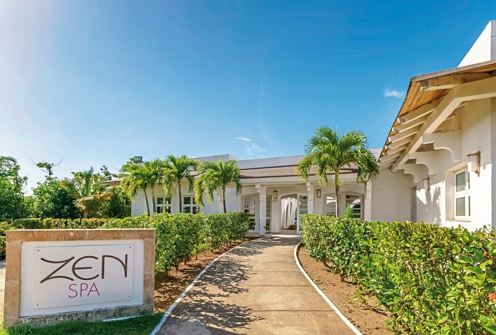 Memories Caribe Beach Resort