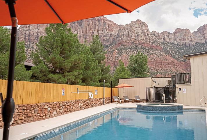 Petty Ranch Inn