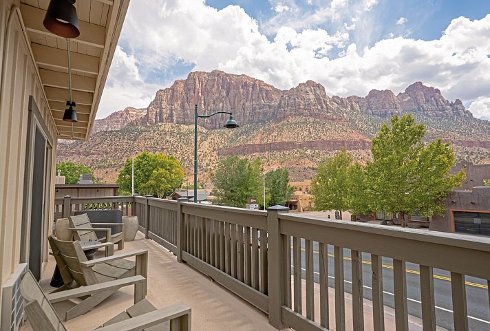 Petty Ranch Inn