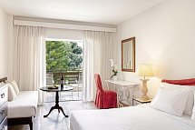 Grecotel Daphnila Bay - Wohnbeispiel Double Room Superior Garden View Private Balcony (Zimmercodierung DSG)