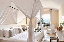 Grecotel Daphnila Bay - Wohnbeispiel Bungalow Lateral Sea View Daphnila (Zimmercodierung BBN)