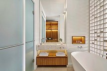 San Antonio Corfu Resort - Badbeispiel Junior Suite Fabulous Buchtblick (Zimmercodierung J1M)