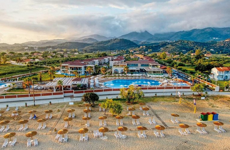 Almyros Beach Resort & Spa