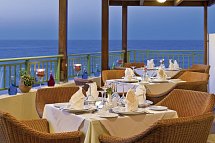 Giannoulis Grand Bay Beach Resort