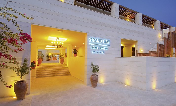 Giannoulis Grand Bay Beach Resort